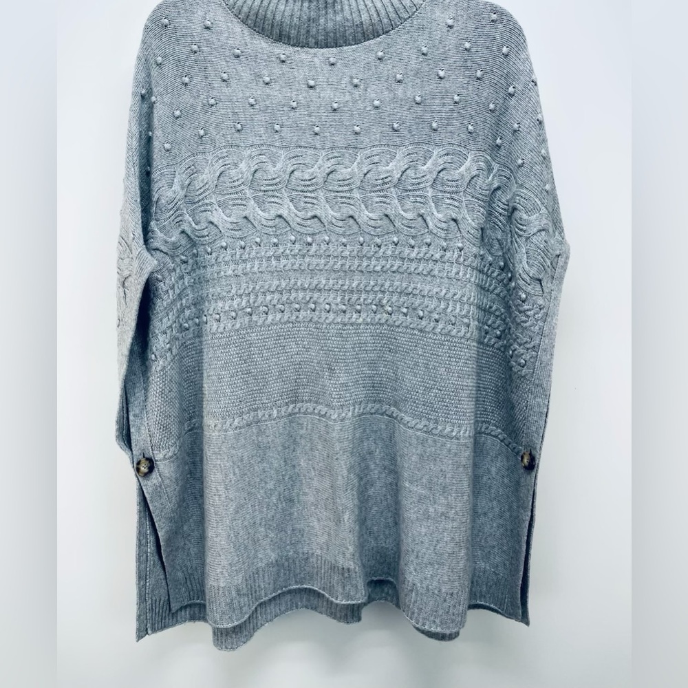 Talbots Cable knit Poncho Sweater Side Button Closure Grey Size M - Picture 5 of 9